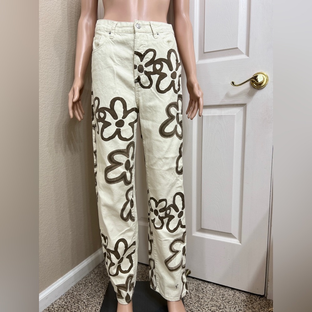 S.O.N.G. 90’s Y2K Floral Print Cream Boyfriend Jeans Size 7 (28)